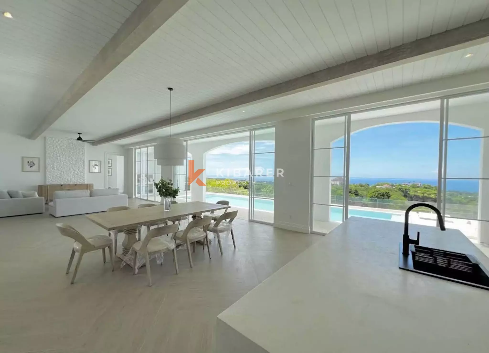 Ocean View Four Bedroom Villa with Rooftop Entertaining Area in Ungasan, 4-bed villa for rent in Uluwatu – photo 4 of 15